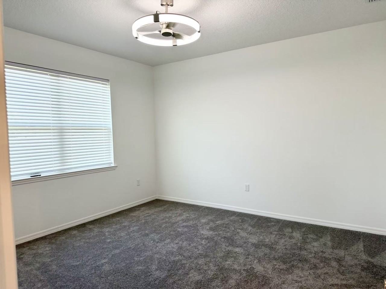 826 Castleford Ave Ne #1 - Photo 7 of 22