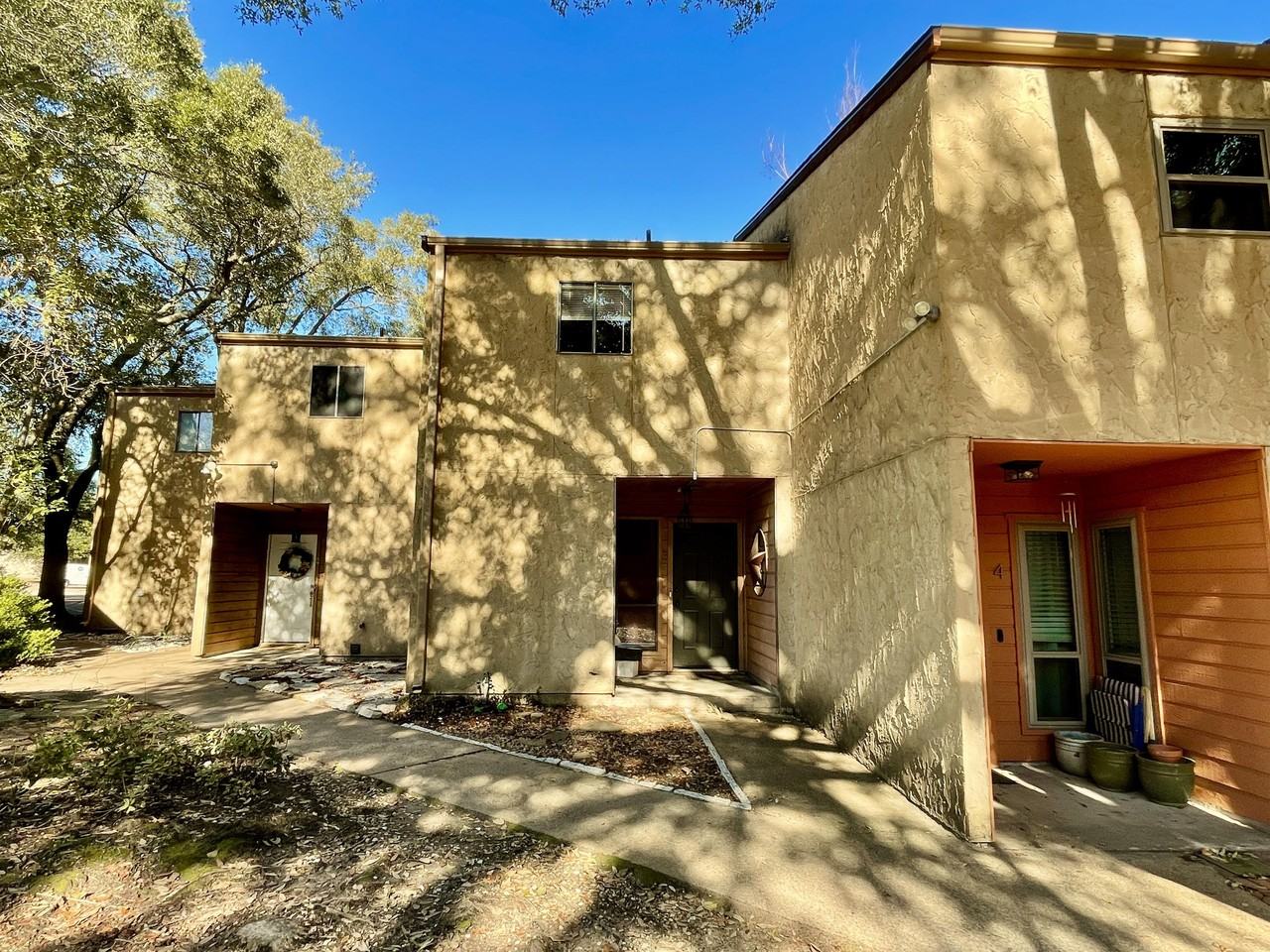 4345 Carter Creek Pkwy #3