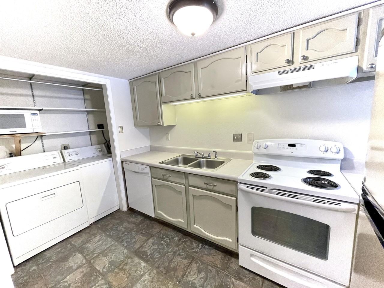 4345 Carter Creek Pkwy #3 - Photo 3 of 18