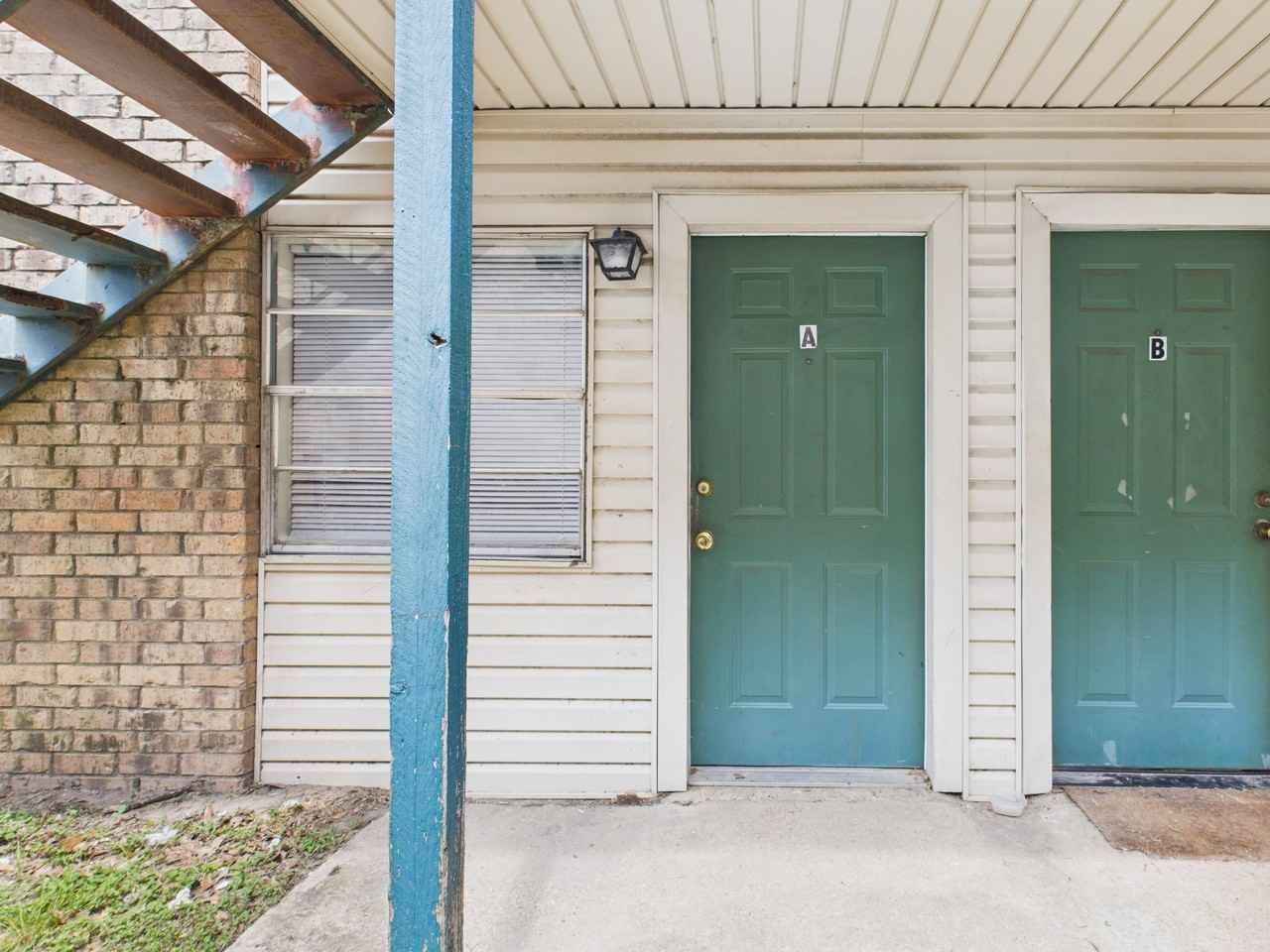 403 Boyett St #A - Photo 4 of 22
