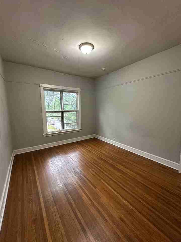 2320 E Belleview Pl. - Photo 7 of 32