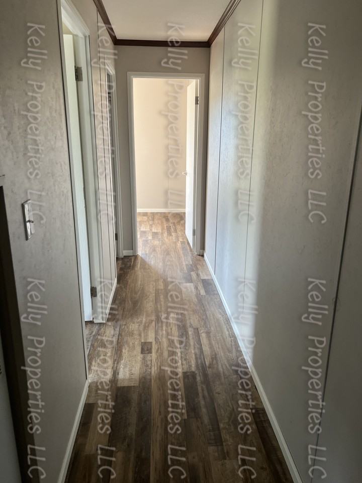546 34th Ave Nw - Photo 5 of 10