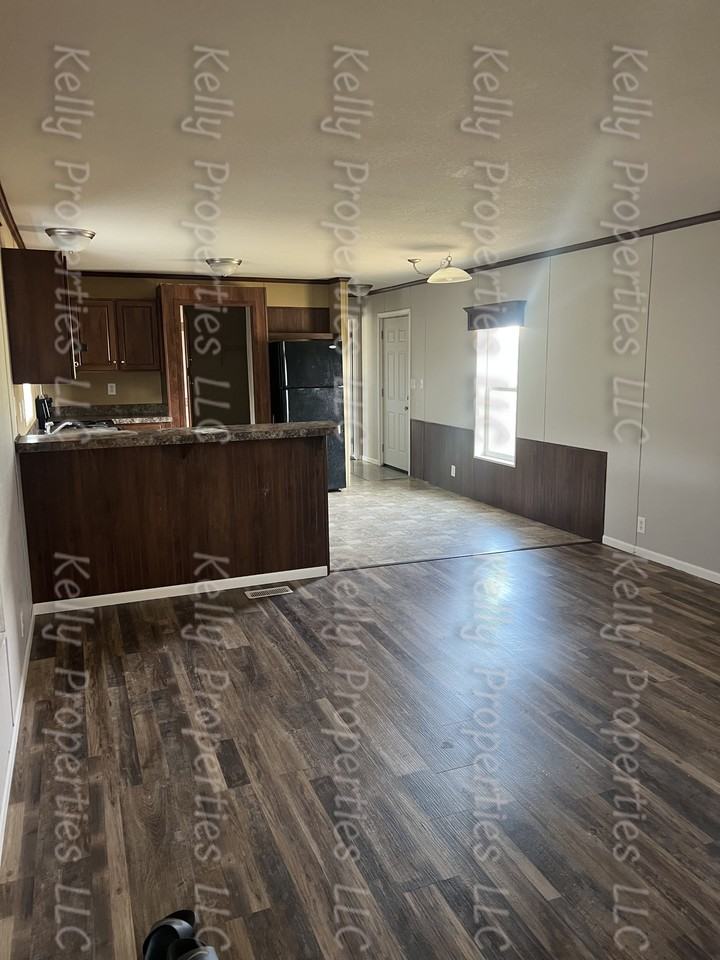 546 34th Ave Nw - Photo 6 of 10