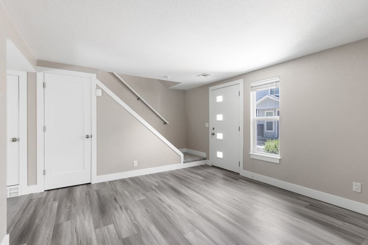 1602 Garfield Ave #02 - Photo 6 of 31
