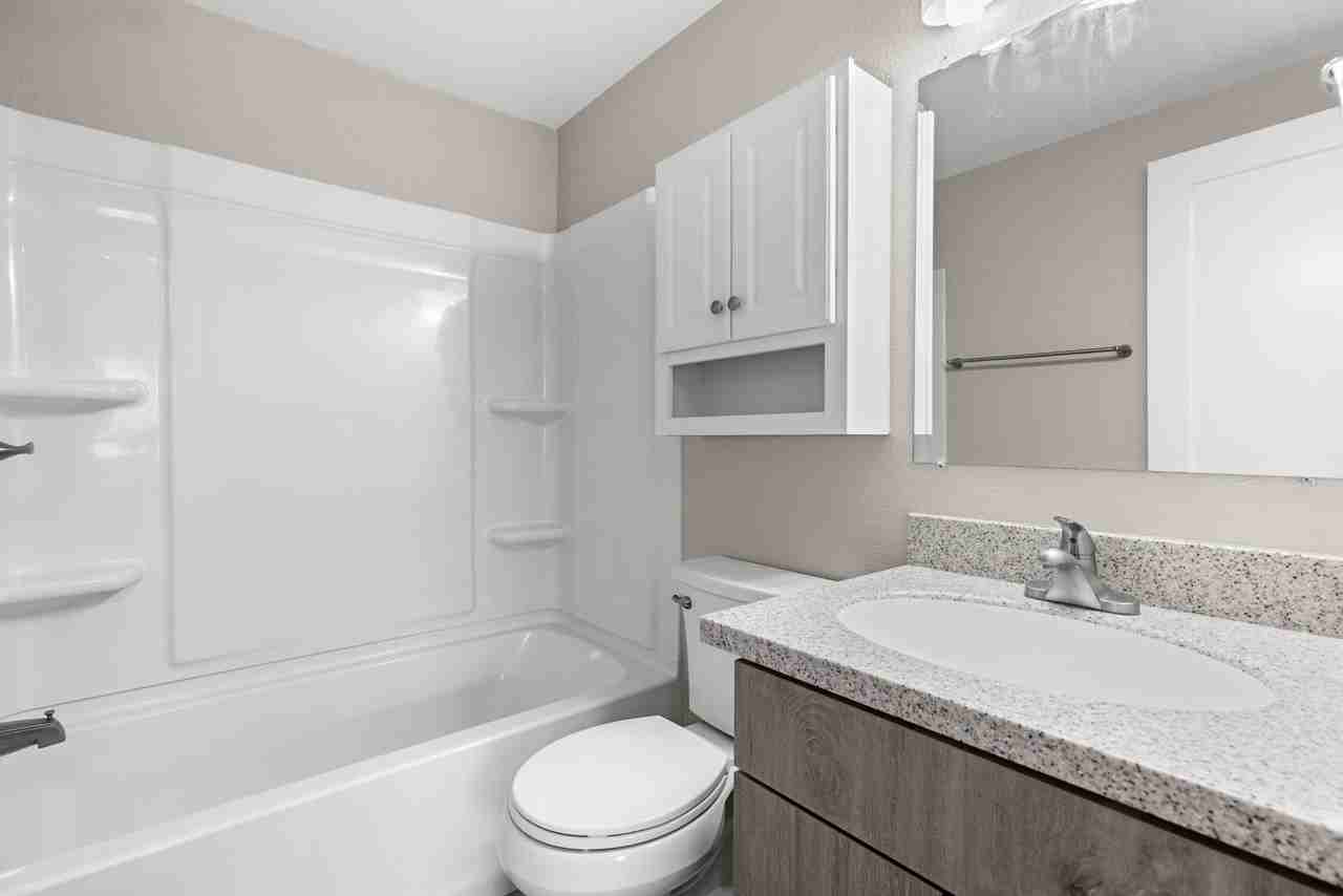 1602 Garfield Ave #02 - Photo 7 of 31