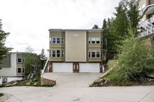 featured image of 692 Louis Dr #1