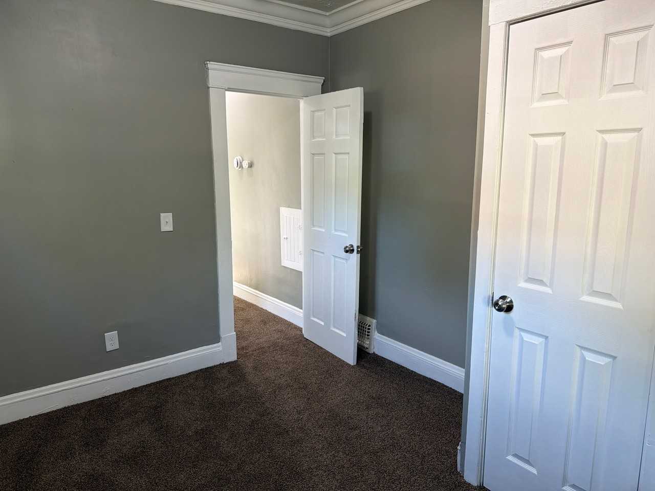 10302 Lamontier Ave - Photo 5 of 10
