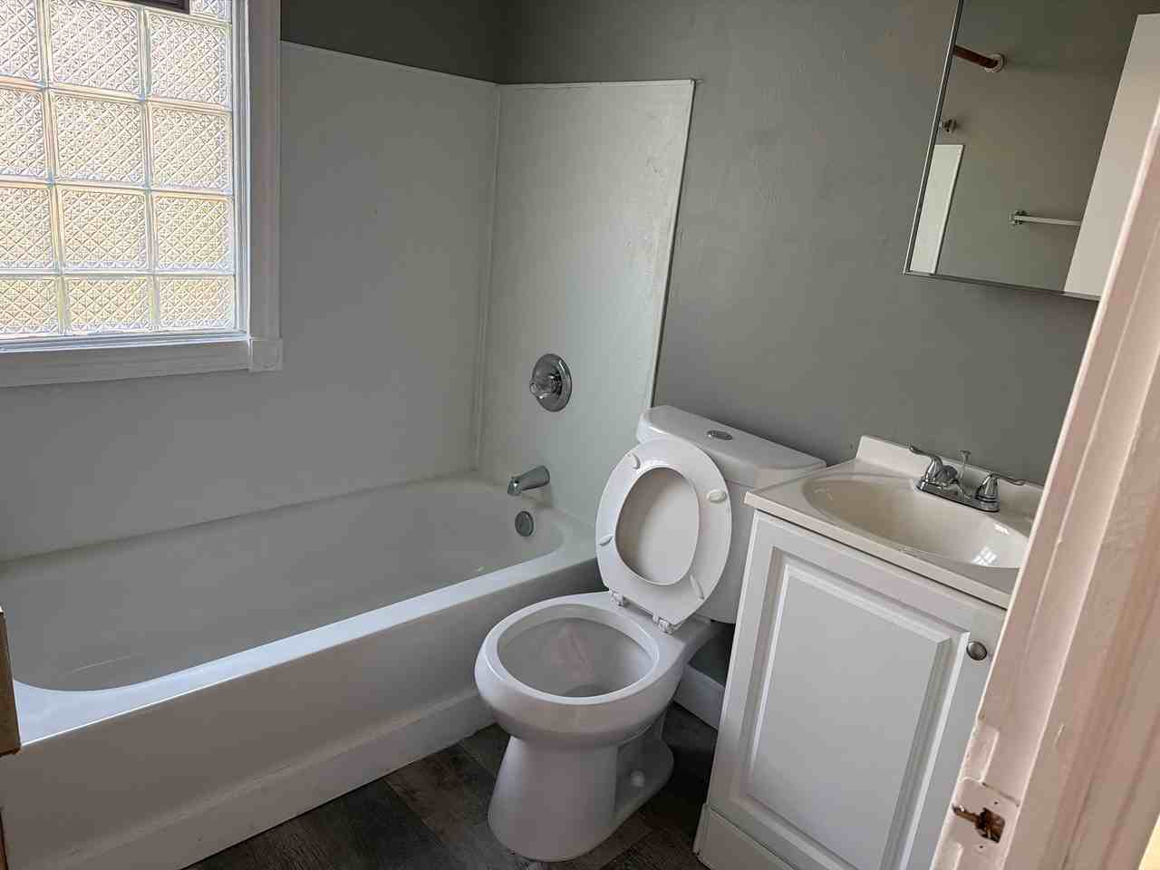 10302 Lamontier Ave - Photo 7 of 10