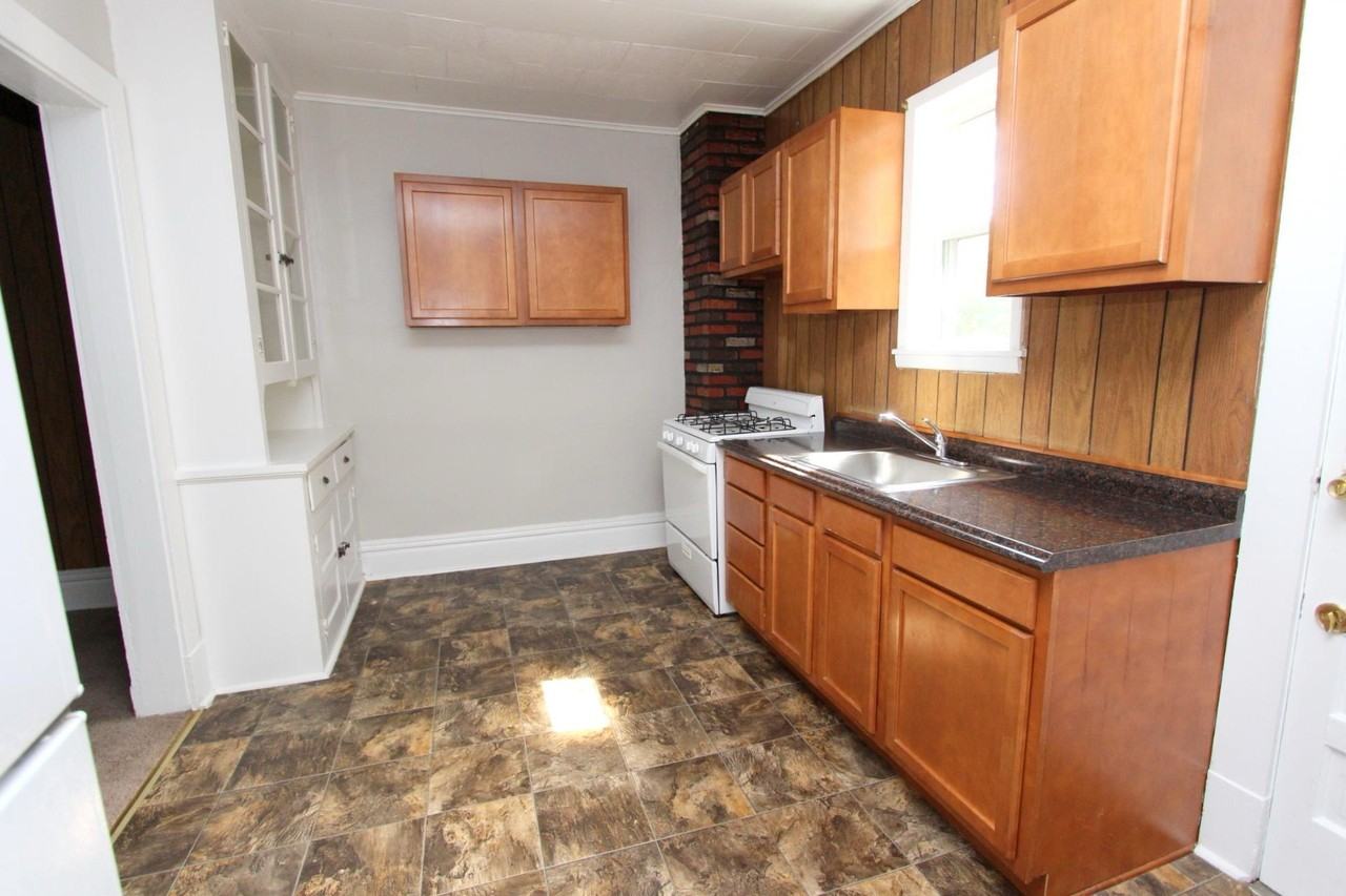 2617 SHADY AVENUEAPT 4 #2617-04 - Photo 2 of 10