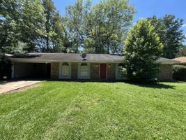 featured image of 2915 Longwood Dr #1