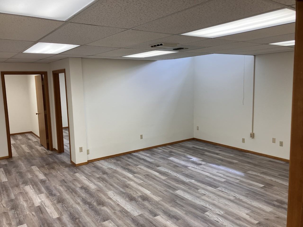 322 2nd Ave W #D - Photo 4 of 10