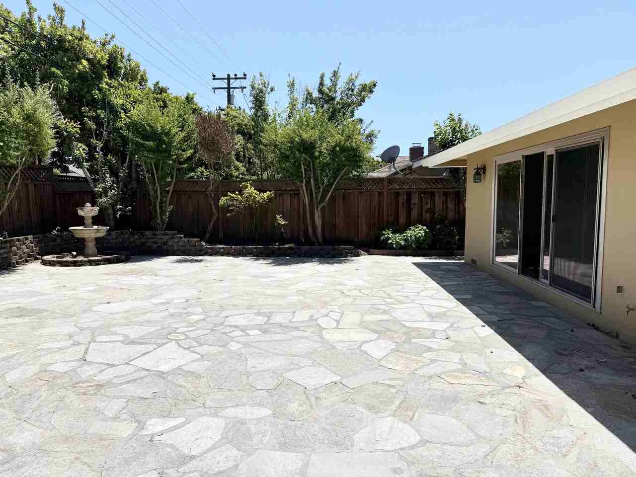 1261 San Fernando Dr #1 - Photo 6 of 11