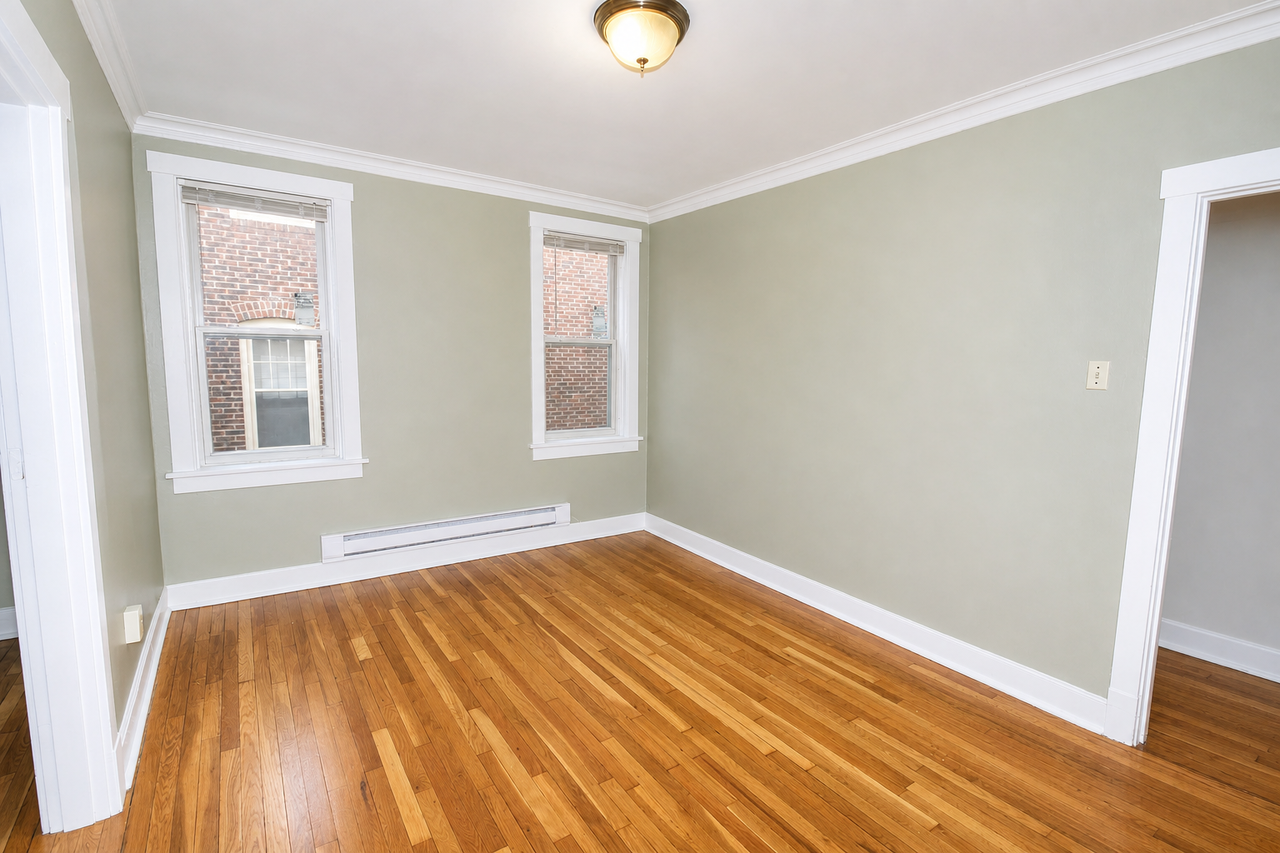 5625 HOBART STREETAPT A-31 #A31 - Photo 2 of 8