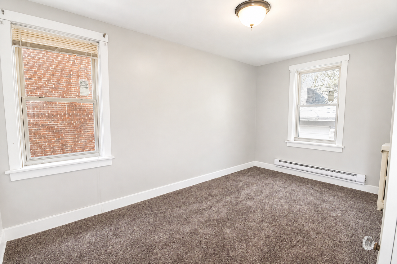 5625 HOBART STREETAPT A-31 #A31 - Photo 3 of 8