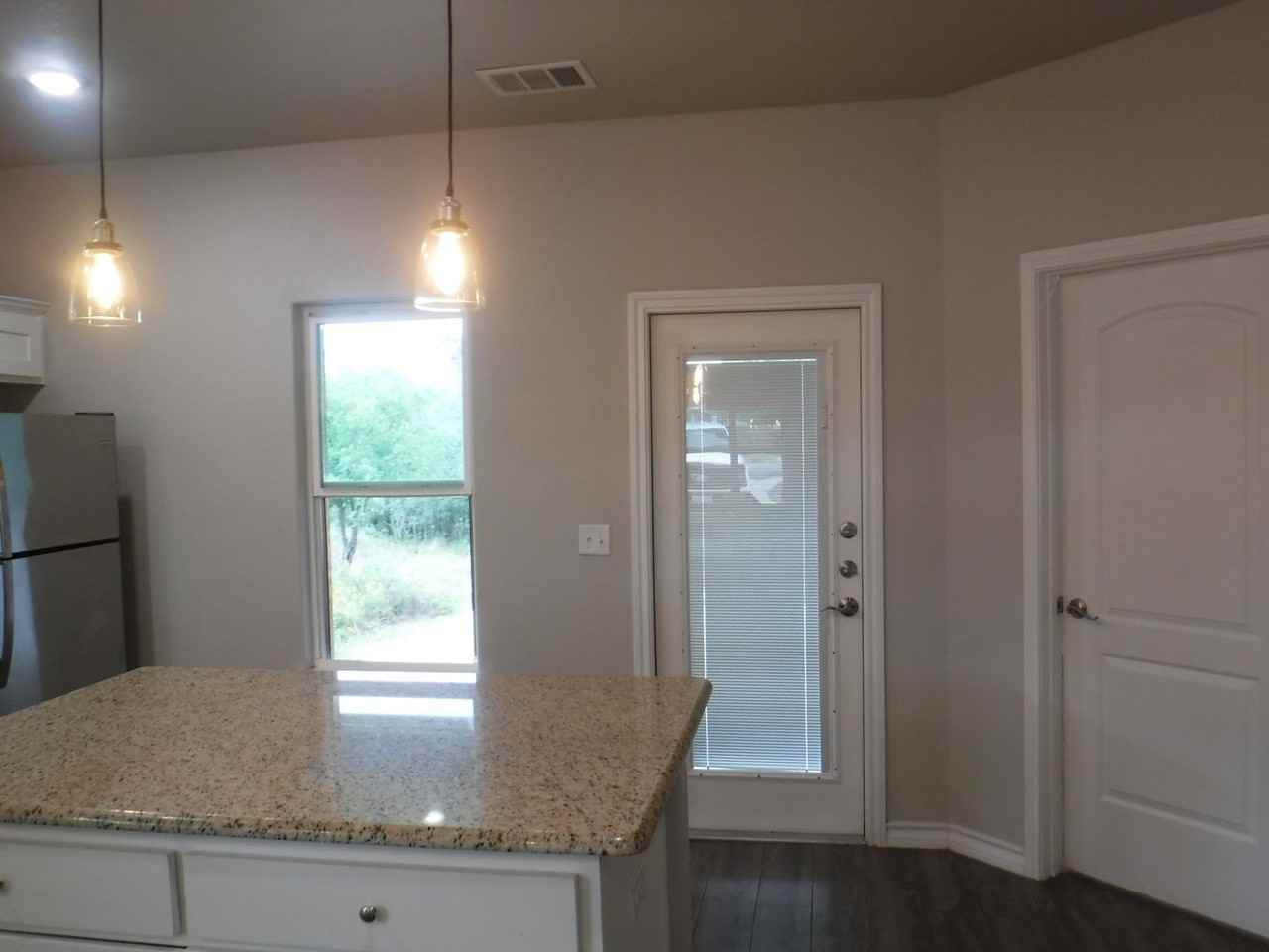 1506 Packsaddle Trl - Photo 3 of 13
