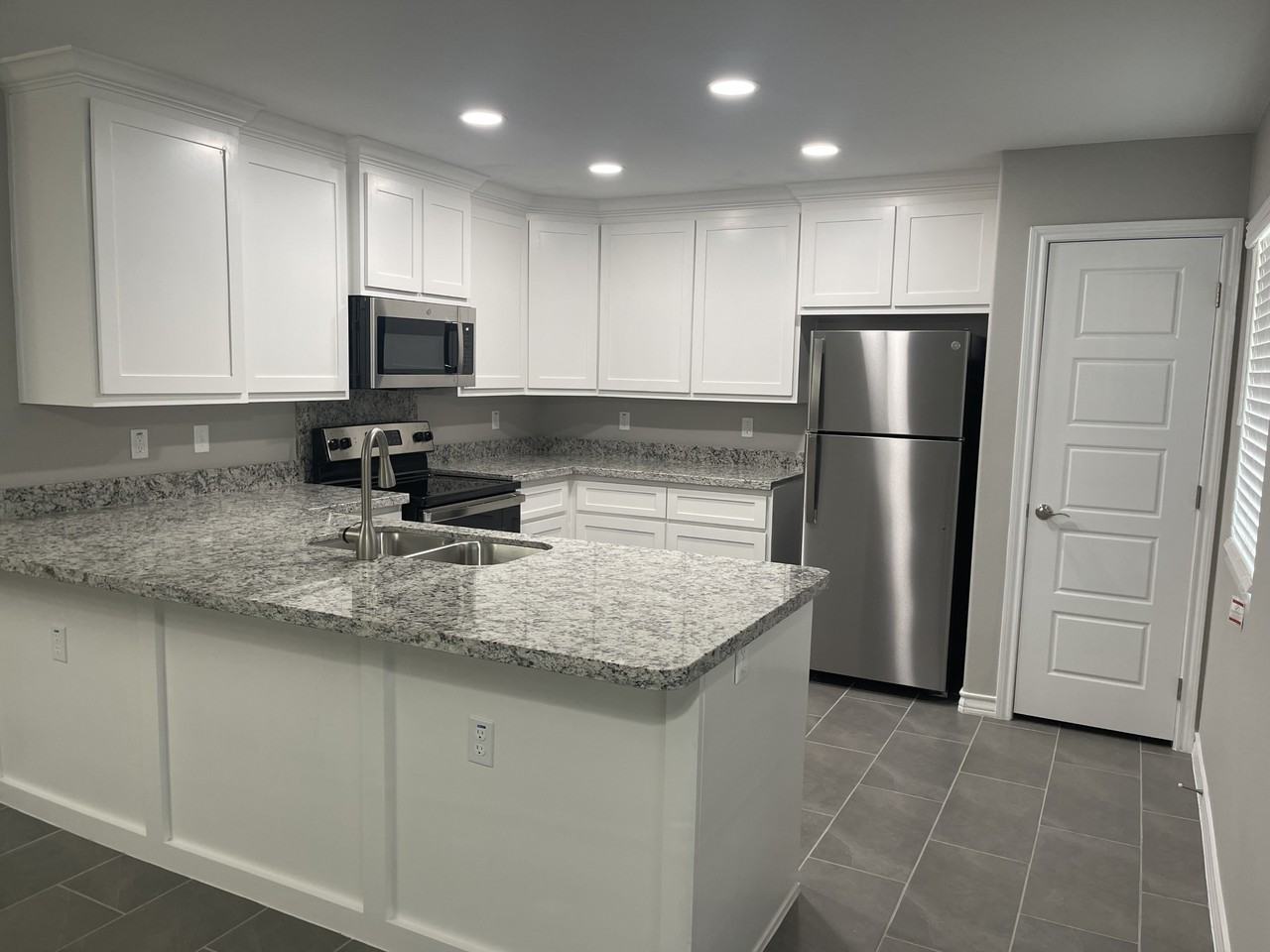 103 Olive St #103AOLIVE - Photo 2 of 16