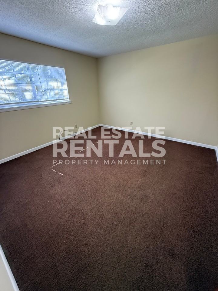 510 Newman Ln #332 - Photo 5 of 7