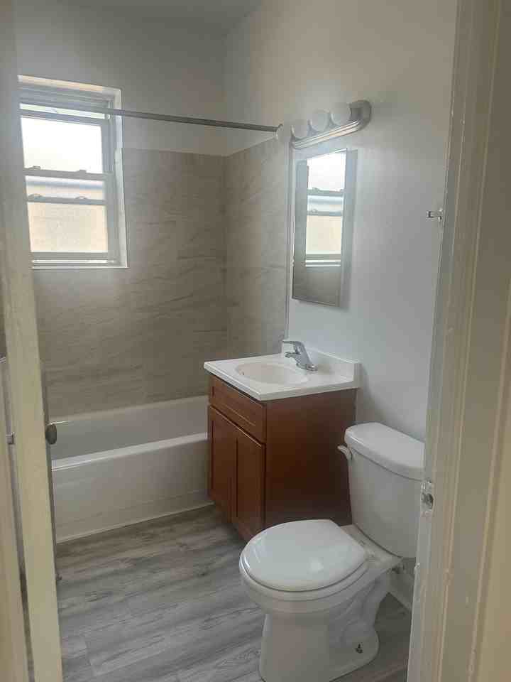 2319 E 70th St #2319-3 - Photo 2 of 9