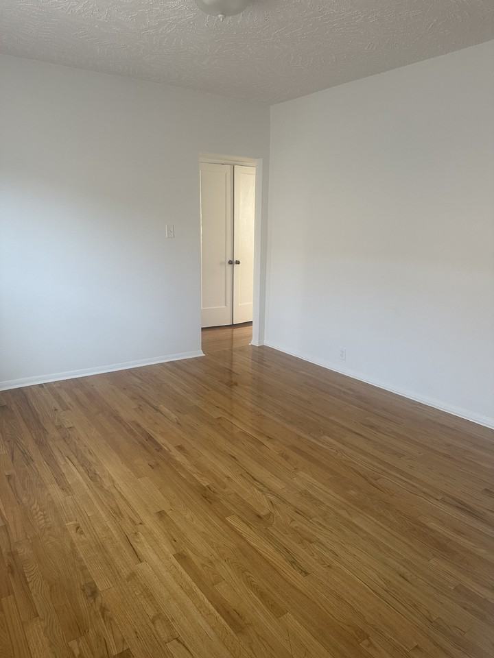 2319 E 70th St #2319-3 - Photo 3 of 9