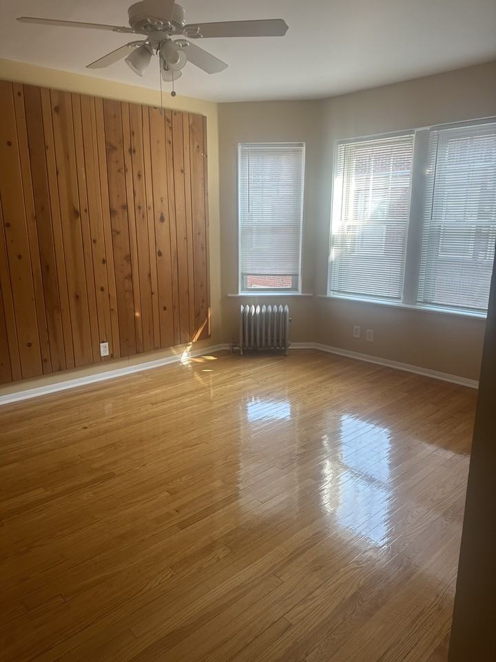 2319 E 70th St #2319-3 - Photo 4 of 9