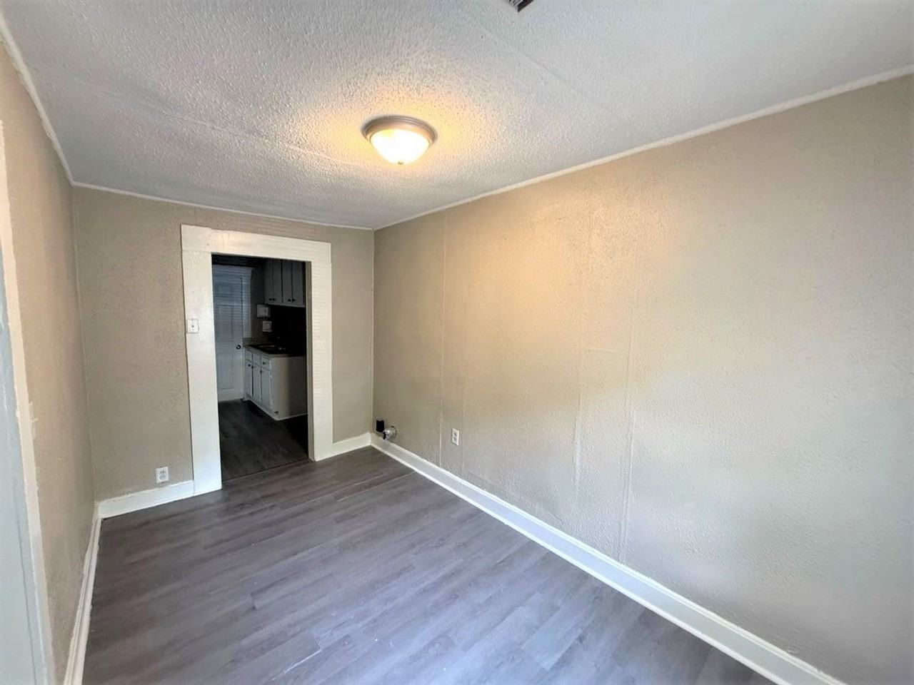 2673 Midland Ave - Photo 6 of 22