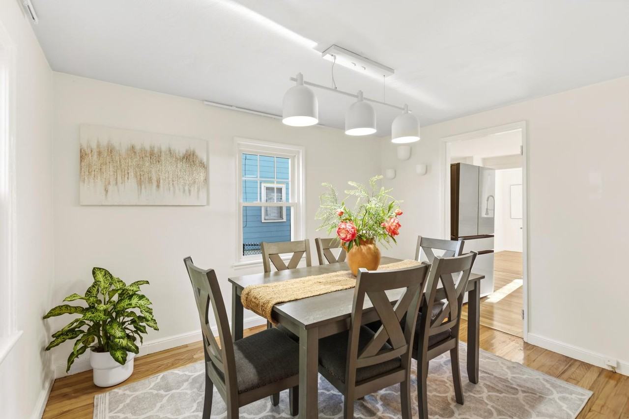 567 Poplar St #1 - Photo 5 of 15
