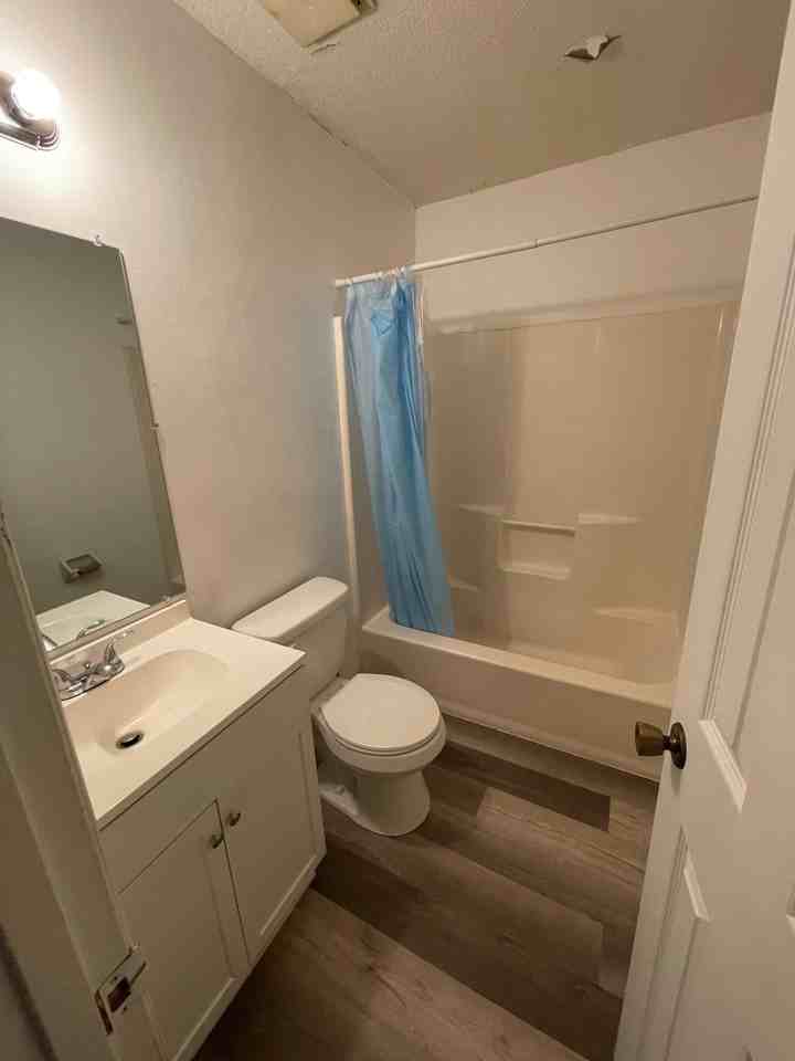 108 Kimeran Ln Apt B #B - Photo 5 of 6