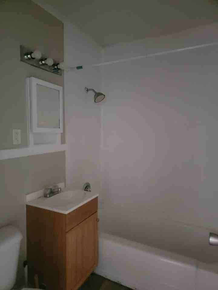 1226 N 13th St #1 - Photo 5 of 12