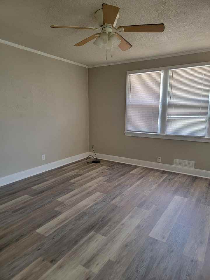 1226 N 13th St #1 - Photo 7 of 12