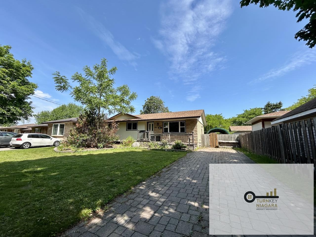 25 Brentwood Drive - Photo 2 of 17
