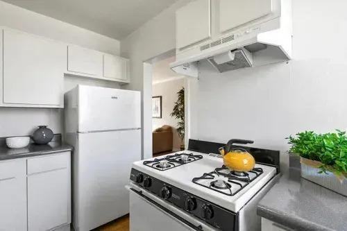 2901 E Olympic Blvd - Photo 3 of 16