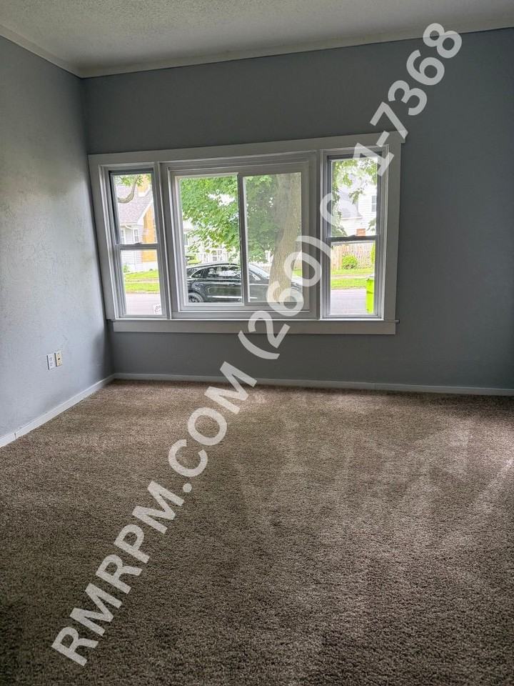 641 Byron St #1 - Photo 3 of 18