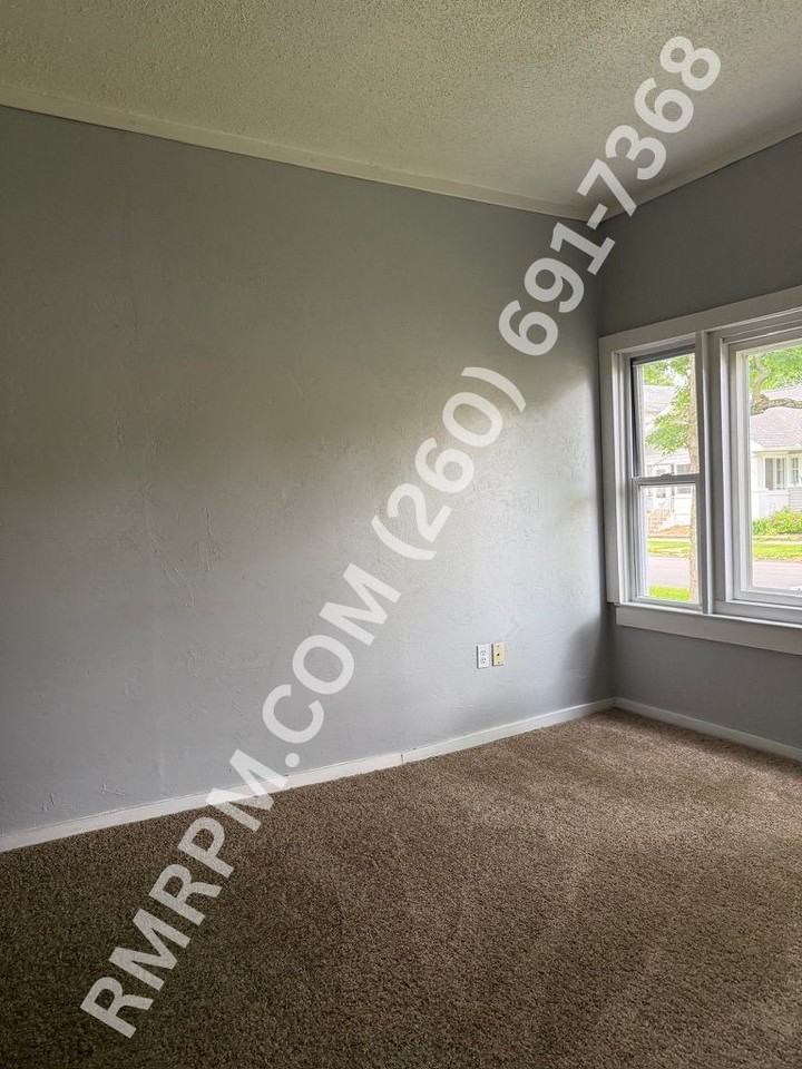 641 Byron St #1 - Photo 5 of 18
