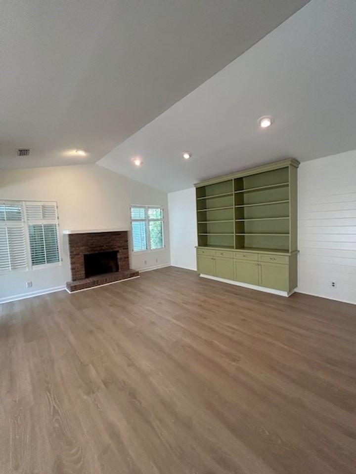 309 Maple St - Photo 7 of 19