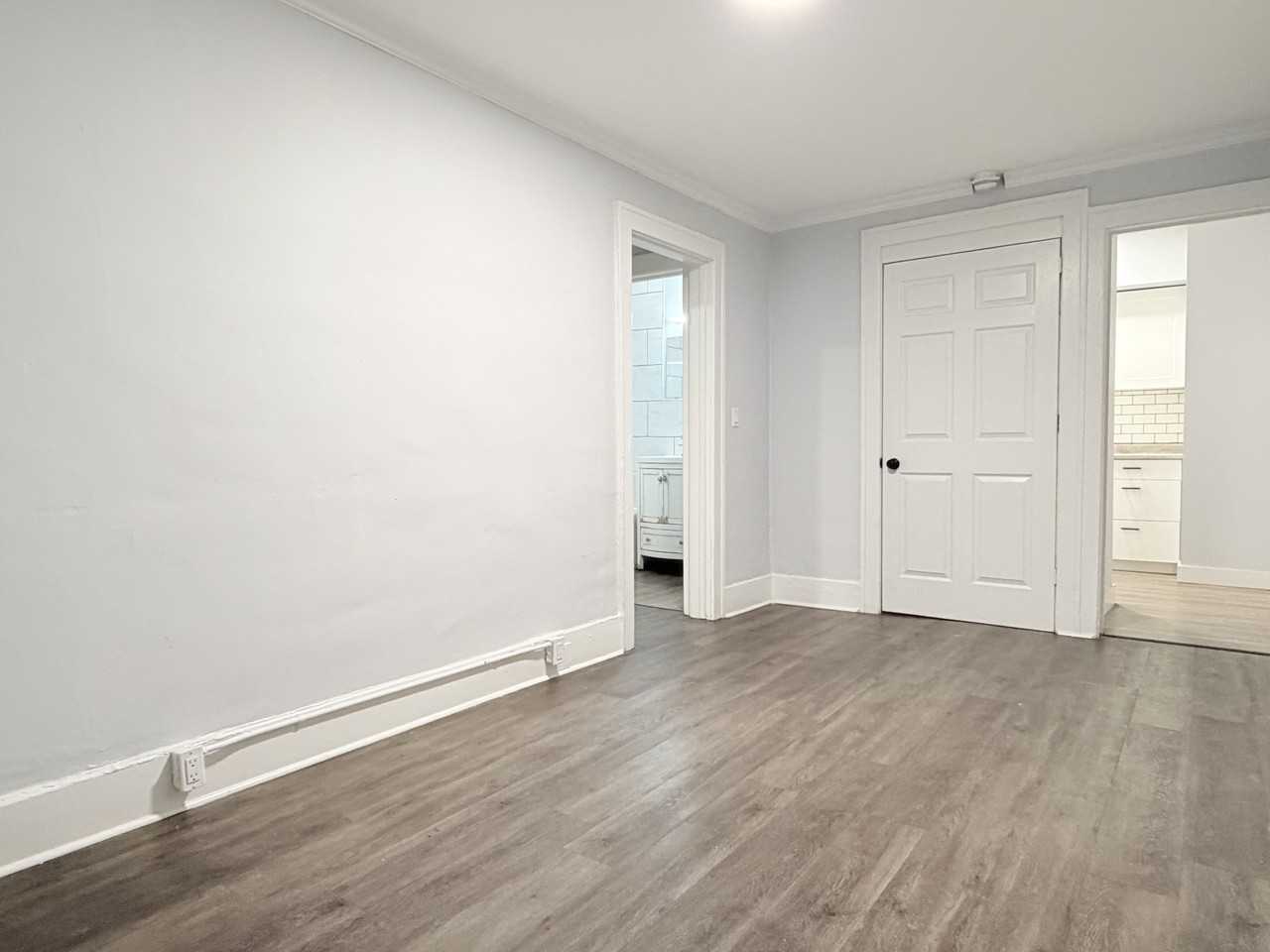 524 Pitt St W #104 - Photo 5 of 9