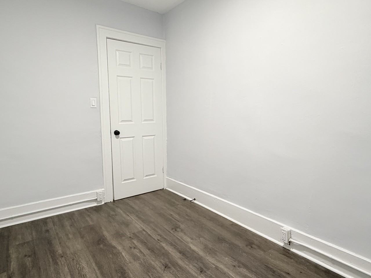 524 Pitt St W #104 - Photo 7 of 9