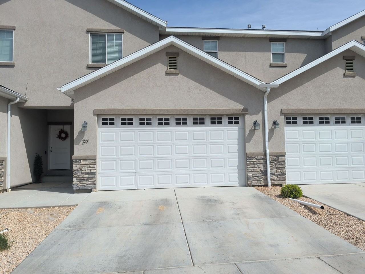 173 E Fiddlers Canyon Rd #39 - Photo 2 of 5