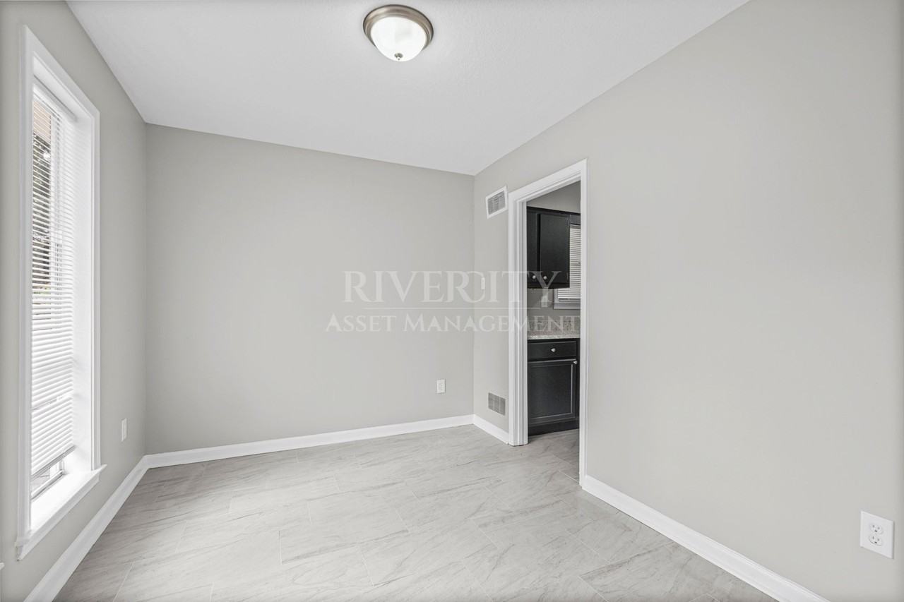 1785 Santa Clara Ave #1 - Photo 5 of 19