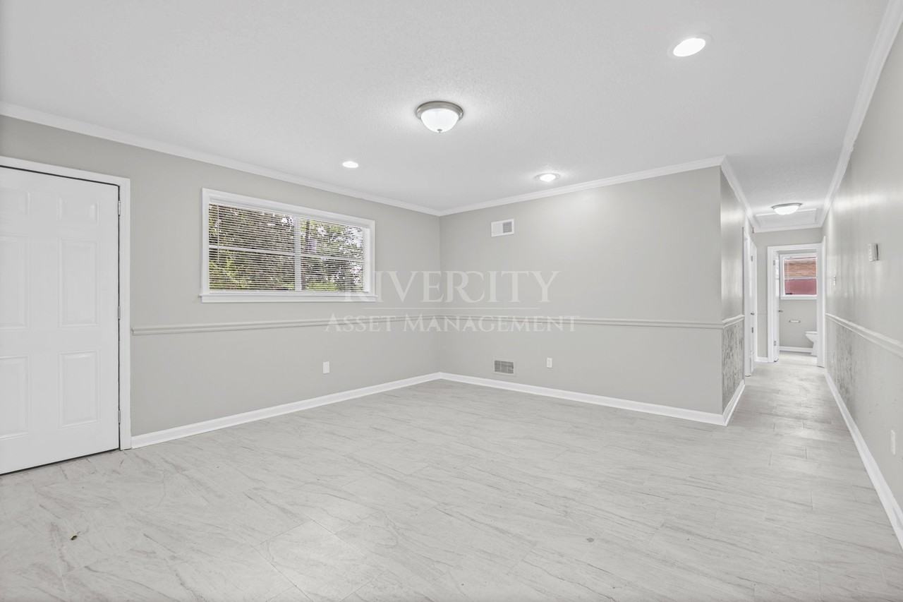 1785 Santa Clara Ave #1 - Photo 7 of 19