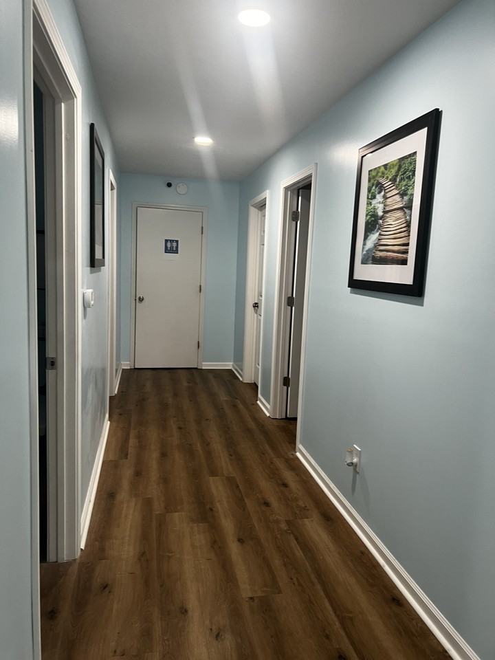 575 Se Broad St #12 - Photo 5 of 9
