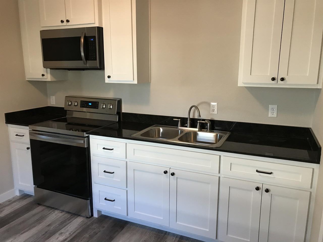 405 East Smith StreetUnit #201 - Photo 2 of 15