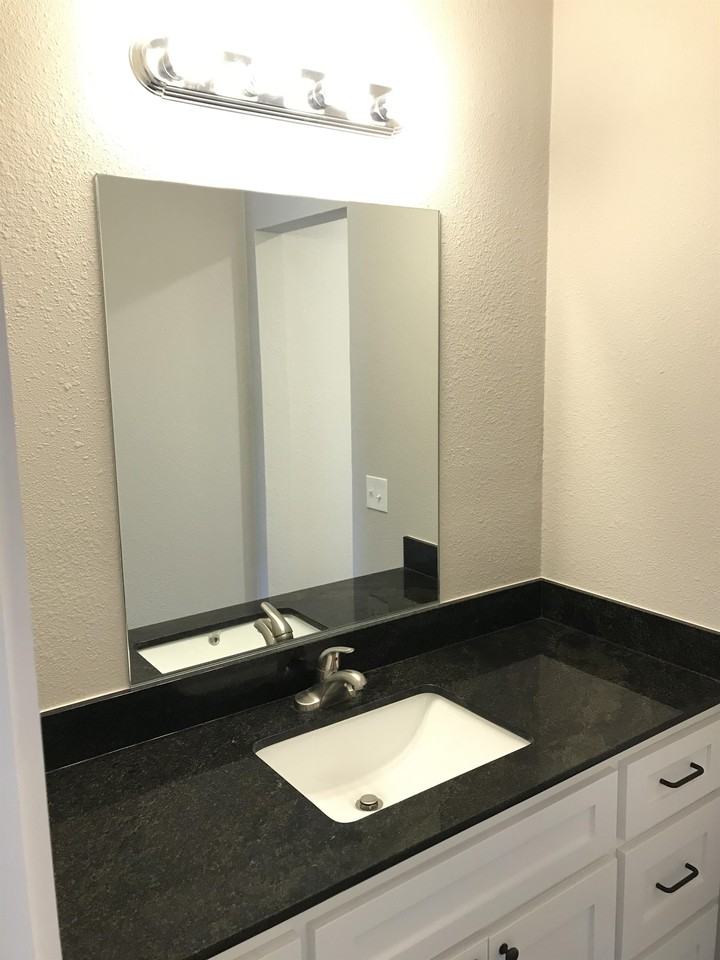 405 East Smith StreetUnit #201 - Photo 4 of 15