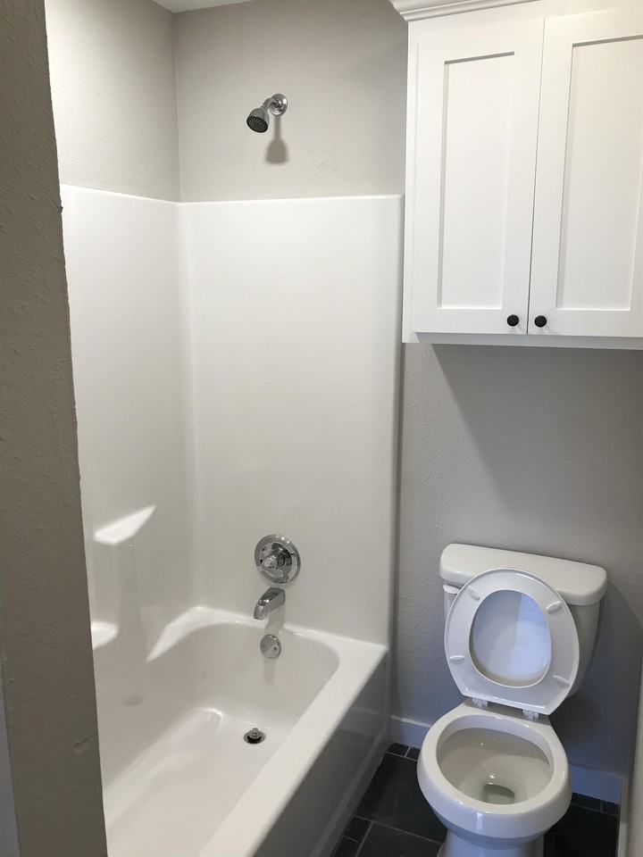405 East Smith StreetUnit #201 - Photo 5 of 15