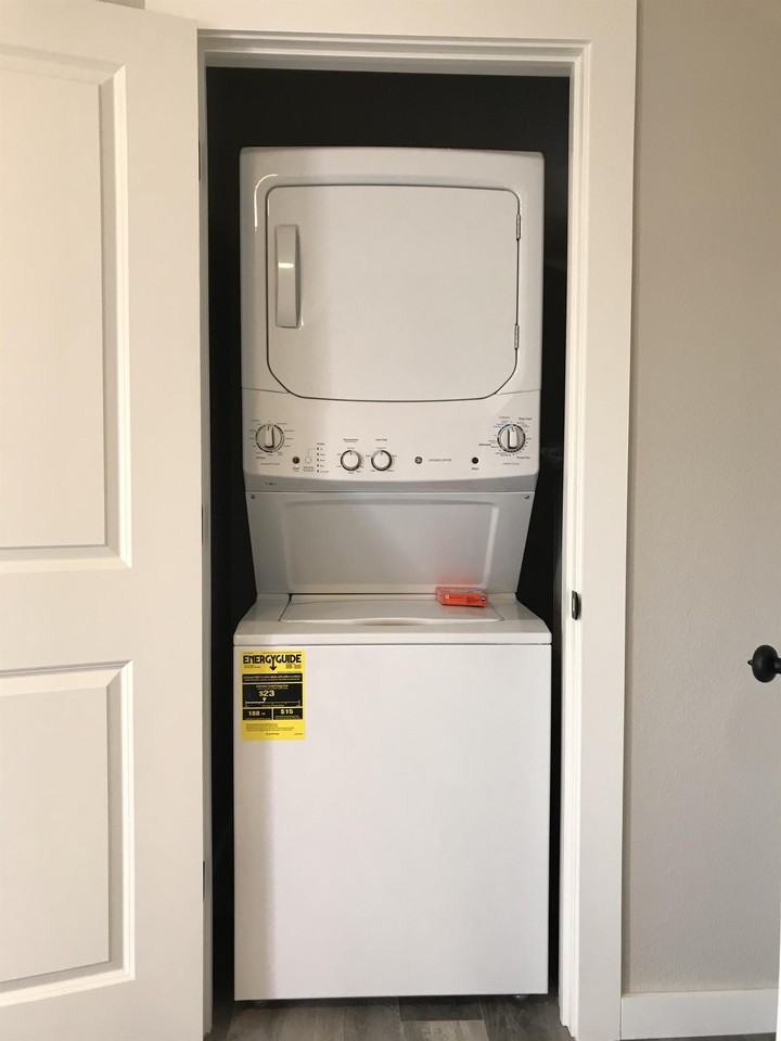 405 East Smith StreetUnit #201 - Photo 6 of 15