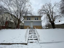 featured image of 516 W Calvert St #3