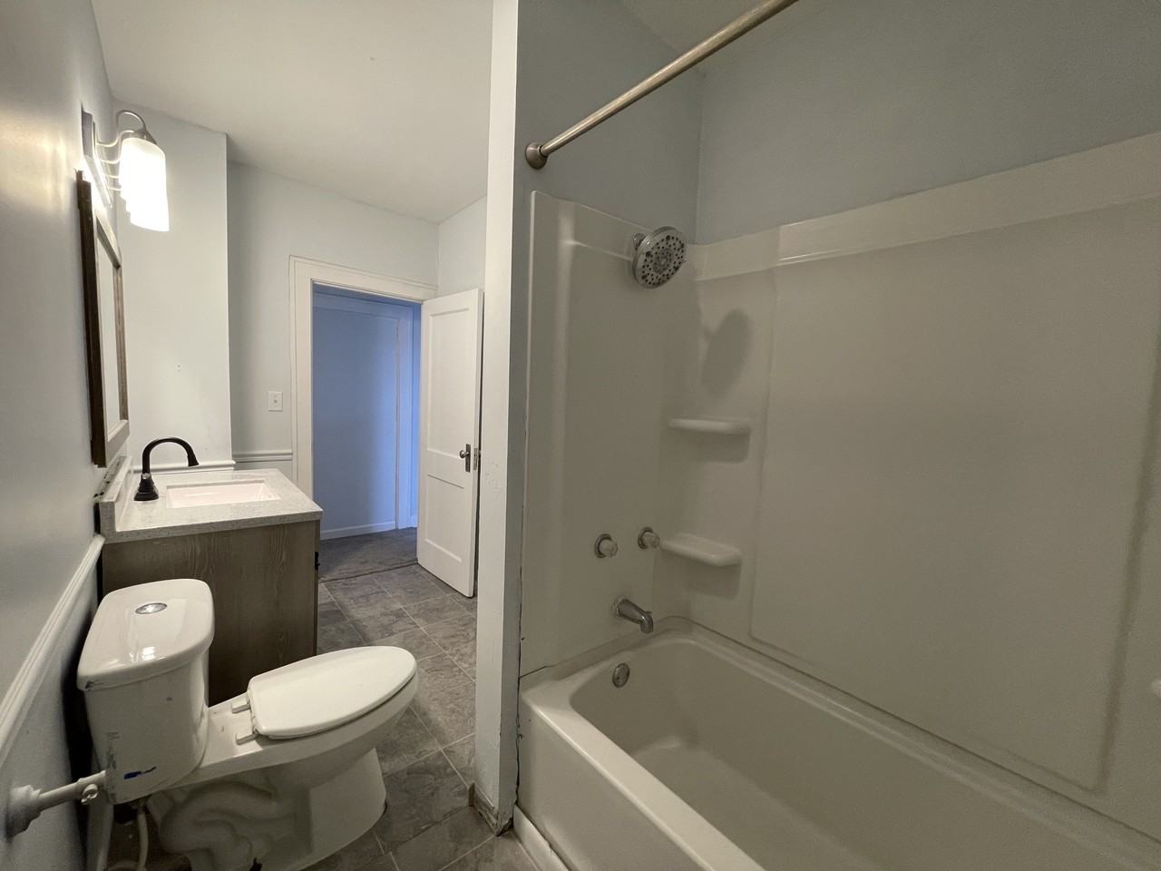 516 W Calvert St #3 - Photo 5 of 7