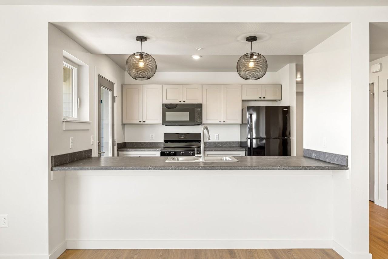 172 Brewers Blvd. - Photo 6 of 32