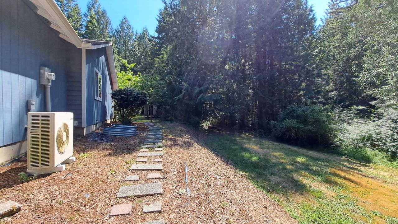 14665 Nw Honeyhill Loop - Photo 4 of 50