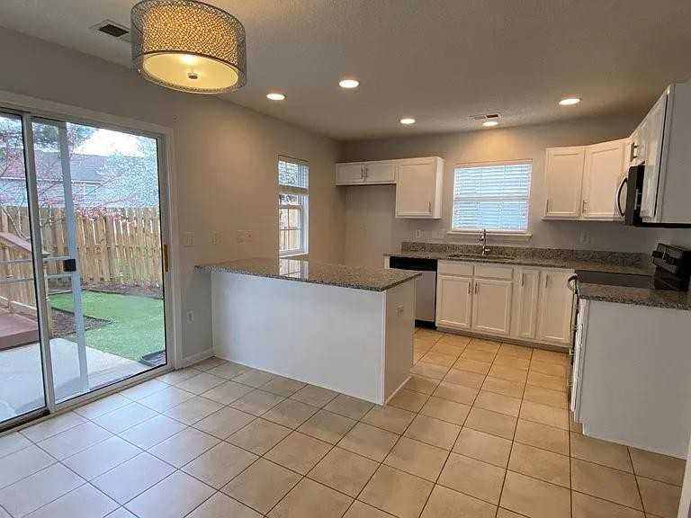12131 Bottlebrush Pl #1 - Photo 5 of 17