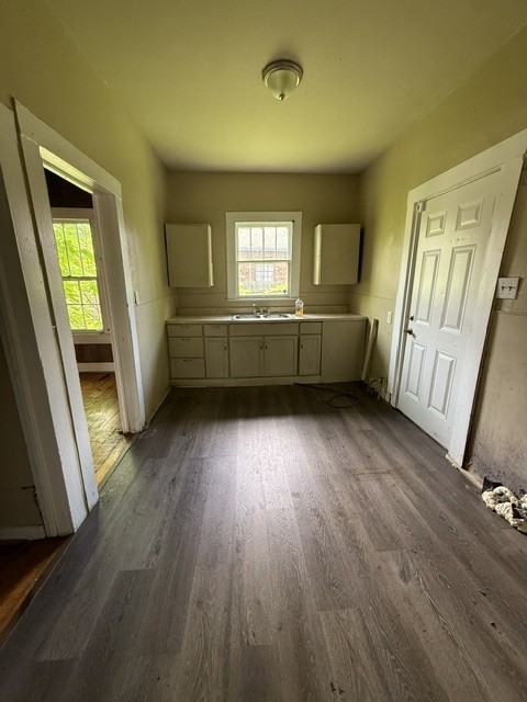 2453 Jefferson Ave #1 - Photo 4 of 8